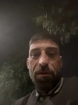 Snapshot of GmGit chatting on 10.22.25 GmGit online show from 10.22.25