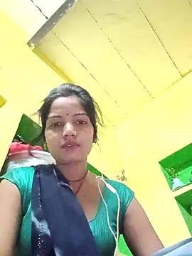 Snapshot of Seema_guptaji chatting on 10.17.25 Seema guptaji online show from 10.17.25