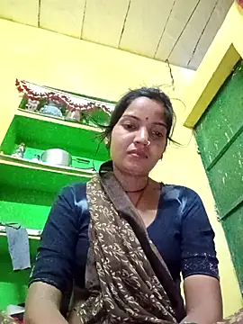 Snapshot of Seema_guptaji chatting on 10.19.25 Seema guptaji online show from 10.19.25
