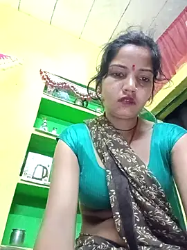 Snapshot of Seema_guptaji chatting on 10.21.25 Seema guptaji online show from 10.21.25