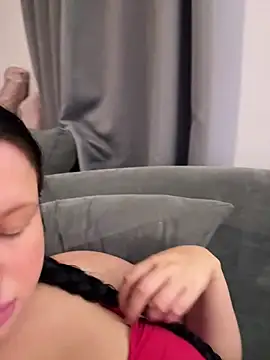BrunetteBaddie18 online show from 09.11.25
