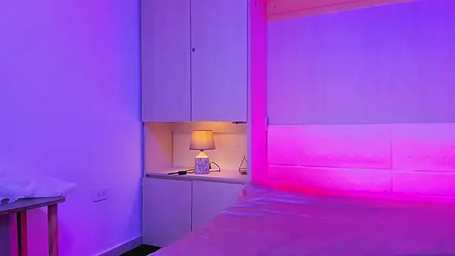 NoaLanee online show from 10.11.25