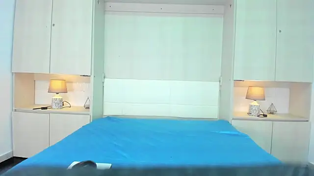 NoaLanee online show from 10.12.25