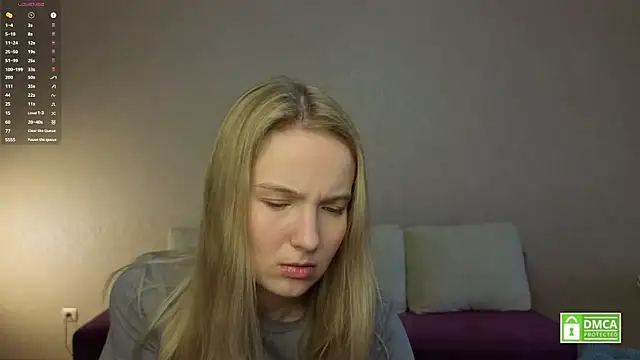 Snapshot of HongTomczak chatting on 06.19.26 HongTomczak online show from 06.19.26