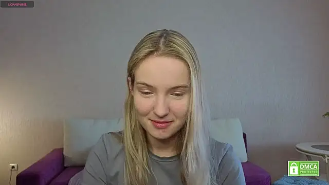 Snapshot of HongTomczak chatting on 07.03.26 HongTomczak online show from 07.03.26