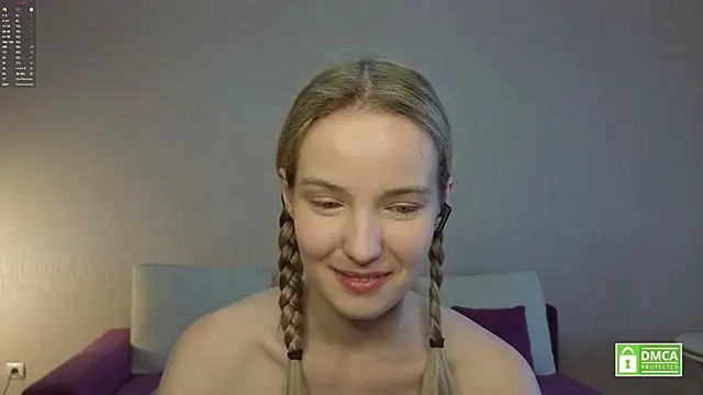 Snapshot of HongTomczak chatting on 07.20.26 HongTomczak online show from 07.20.26