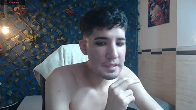 Snapshot of whitebull2606 chatting on 09.18.25 whitebull2606 online show from 09.18.25