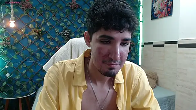 Snapshot of whitebull2606 chatting on 10.20.25 whitebull2606 online show from 10.20.25