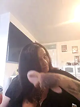 Biggtitz121 online show from 10.22.25