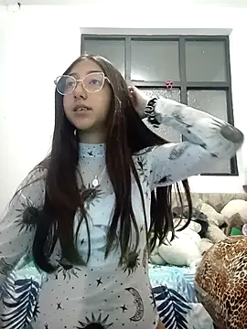 Nanilux online show from 10.26.25