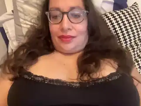 RosaFreya online show from 09.25.25