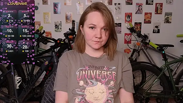 Snapshot of BellaMurrr chatting on 11.06.25 BellaMurrr online show from 11.06.25