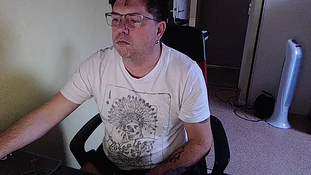 blueandwhite1 online show from 11.13.25