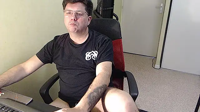 blueandwhite1 online show from 01.31.26