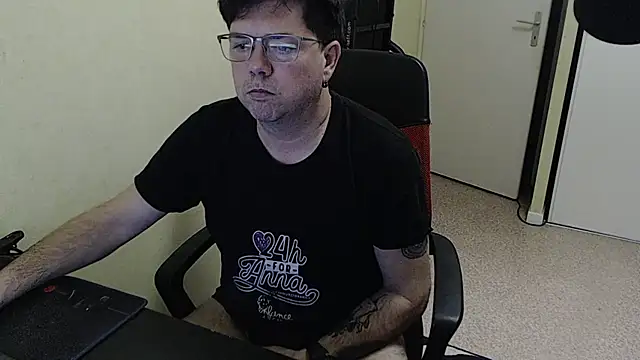 blueandwhite1 online show from 02.10.26