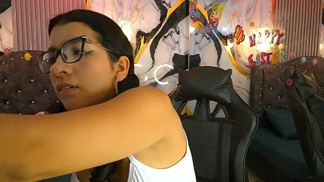 GiaCutee online show from 04.01.26