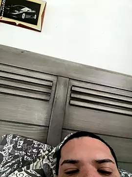 YadielPublic online show from 09.20.25