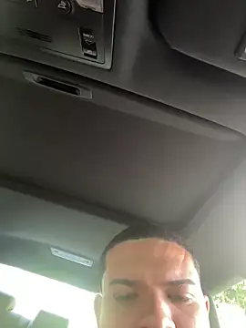 YadielPublic online show from 11.15.25