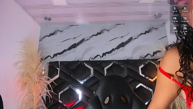 Zoe-Johnson  online show from 12.19.25