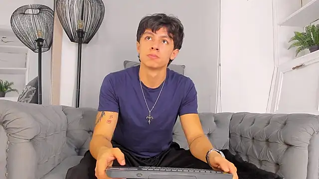 Tyler durten online show from 10.18.25