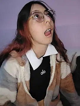 AnnieSparkle online show from 10.21.25