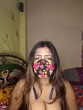 Love143A online show from 12.04.25