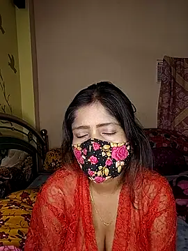 Love143A online show from 12.05.25