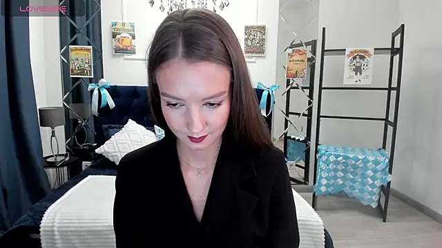 LoraSunnyy online show from 09.19.25