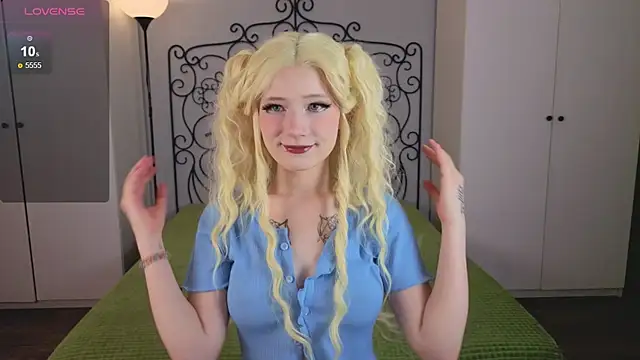 oliviafairy1 online show from 09.20.25