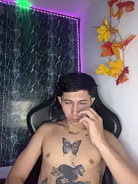 Alejandro BigCock22 online show from 11.11.25