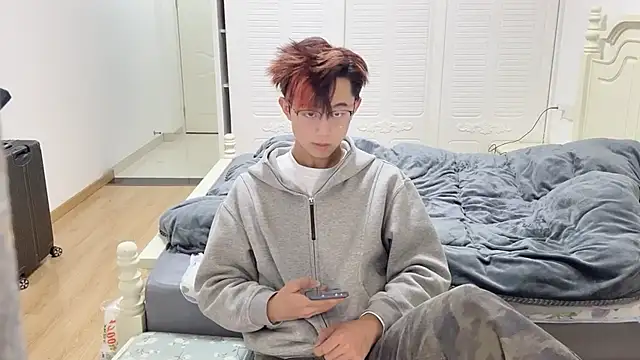 STxuguanhan online show from 11.10.25