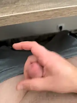 Snapshot of sam44x13 chatting on 10.14.25 sam44x13 online show from 10.14.25