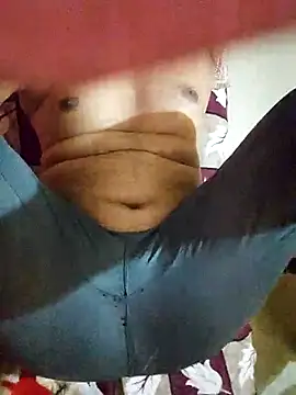 Snapshot of Nihaal17 chatting on 10.12.25 Nihaal17 online show from 10.12.25