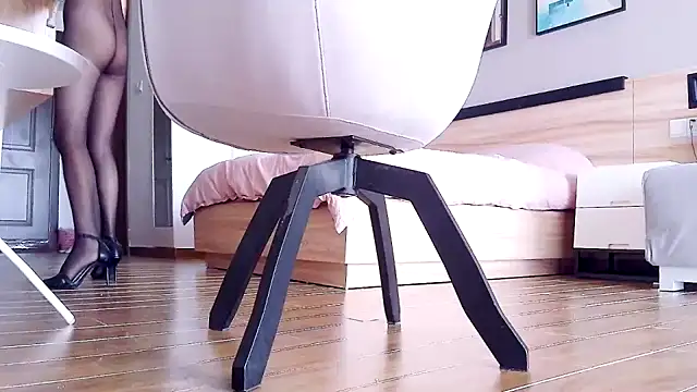 Snapshot of Tianxin6 chatting on 09.15.25 Tianxin6 online show from 09.15.25