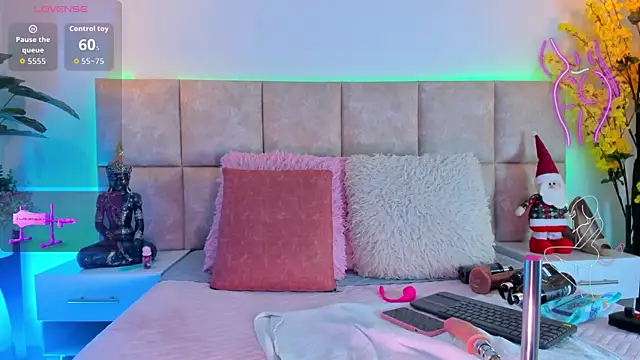 GabbieMonson online show from 12.18.25