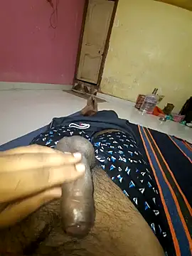 Snapshot of choot_paglu chatting on 09.25.25 choot paglu online show from 09.25.25