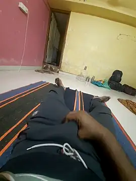 Snapshot of choot_paglu chatting on 11.03.25 choot paglu online show from 11.03.25