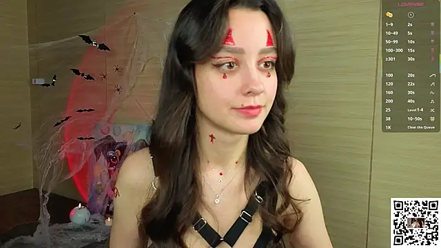 VineciaDestors online show from 10.30.25