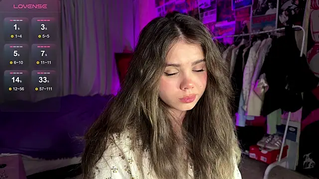 PinkiRay online show from 09.18.25