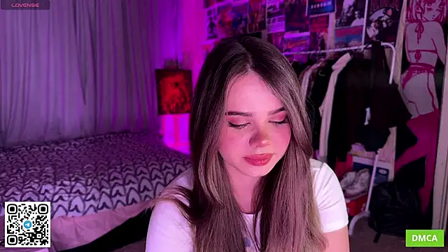 PinkiRay online show from 10.19.25