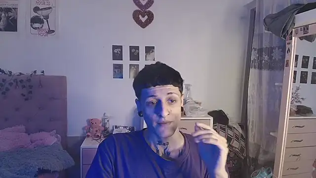 2cyboy  online show from 09.22.25