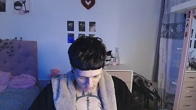 2cyboy  online show from 09.24.25