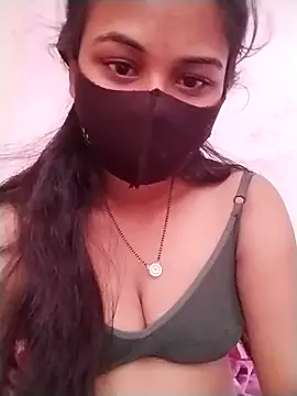 Snapshot of DivyaBhabhi69@xh chatting on 10.23.25 DivyaBhabhi69xh online show from 10.23.25