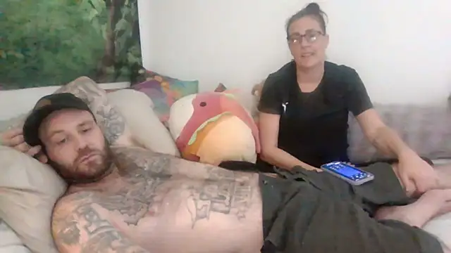 RaynLiz online show from 09.21.25