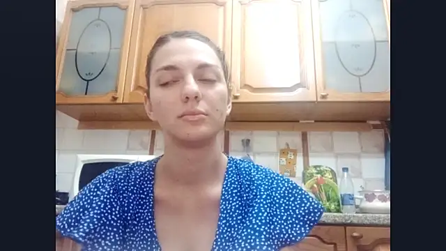 Snapshot of SinlessTaking chatting on 09.18.25 SinlessTaking online show from 09.18.25