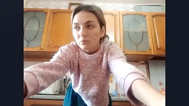 Snapshot of SinlessTaking chatting on 10.05.25 SinlessTaking online show from 10.05.25