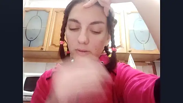 Snapshot of SinlessTaking chatting on 10.22.25 SinlessTaking online show from 10.22.25