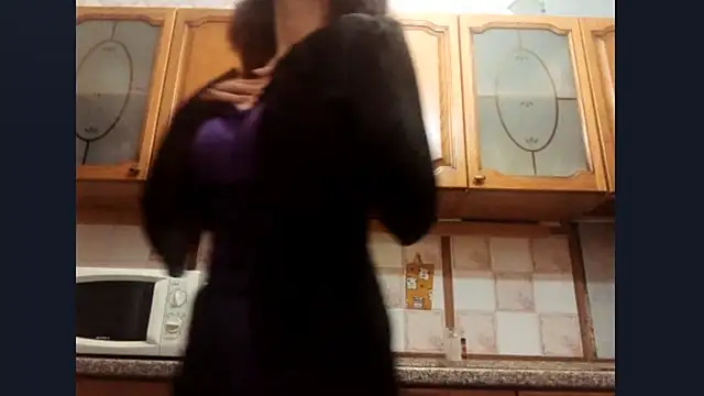 Snapshot of SinlessTaking chatting on 10.31.25 SinlessTaking online show from 10.31.25