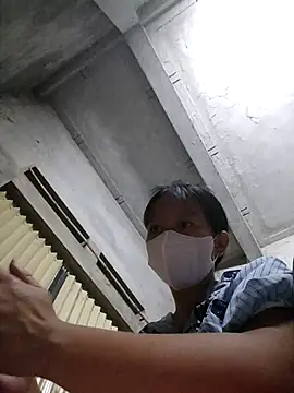 Snapshot of Lilyy-y chatting on 10.15.25 Lilyy-y online show from 10.15.25