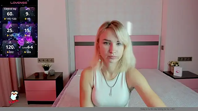 MeryMidnight online show from 09.23.25